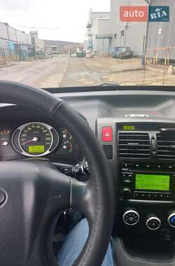 Внедорожник / Кроссовер Hyundai Tucson 2011 в Черновцах
