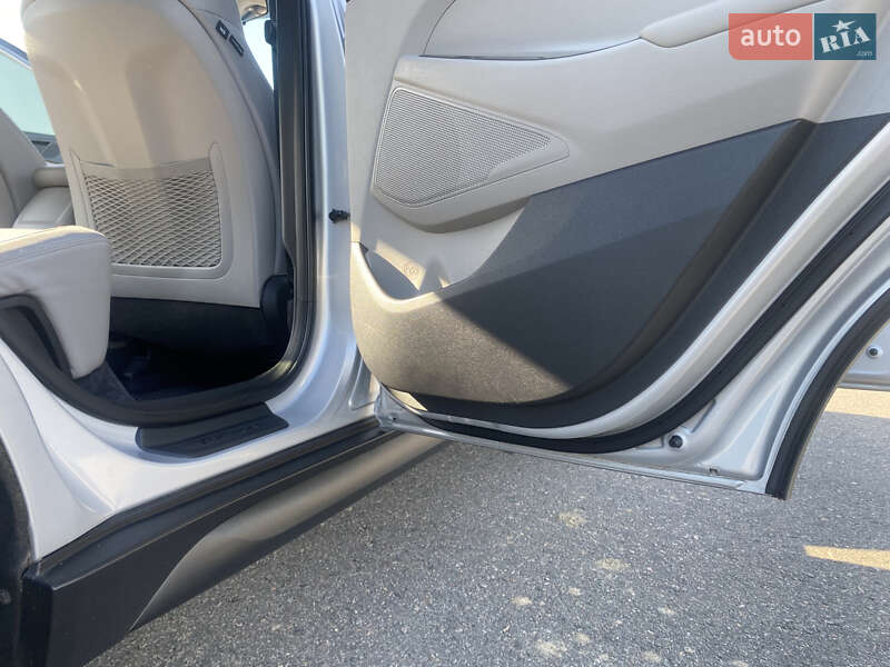 Позашляховик / Кросовер Hyundai Tucson 2016 в Одесі
