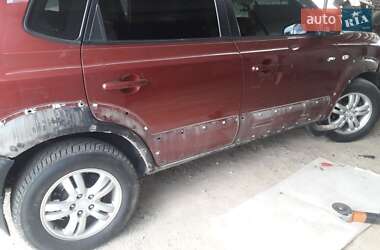Внедорожник / Кроссовер Hyundai Tucson 2005 в 