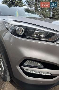 Позашляховик / Кросовер Hyundai Tucson 2017 в 