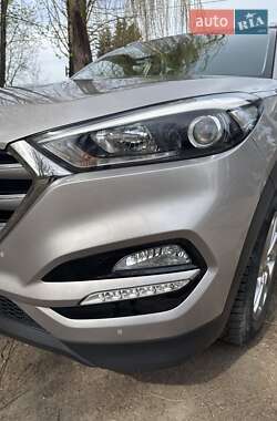 Позашляховик / Кросовер Hyundai Tucson 2017 в 