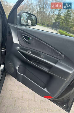 Внедорожник / Кроссовер Hyundai Tucson 2005 в 