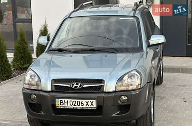 Внедорожник / Кроссовер Hyundai Tucson 2009 в 