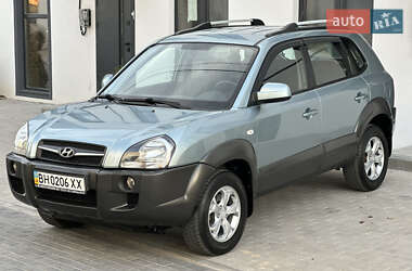 Внедорожник / Кроссовер Hyundai Tucson 2009 в 
