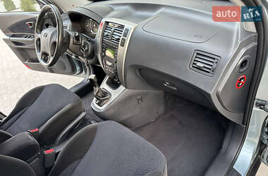 Внедорожник / Кроссовер Hyundai Tucson 2009 в 