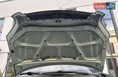 Внедорожник / Кроссовер Hyundai Tucson 2009 в 