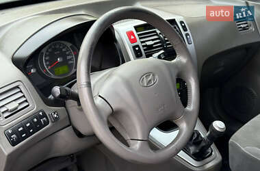Внедорожник / Кроссовер Hyundai Tucson 2006 в 