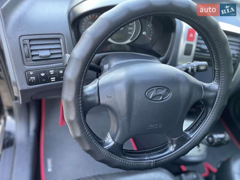 Позашляховик / Кросовер Hyundai Tucson 2009 в Харкові
