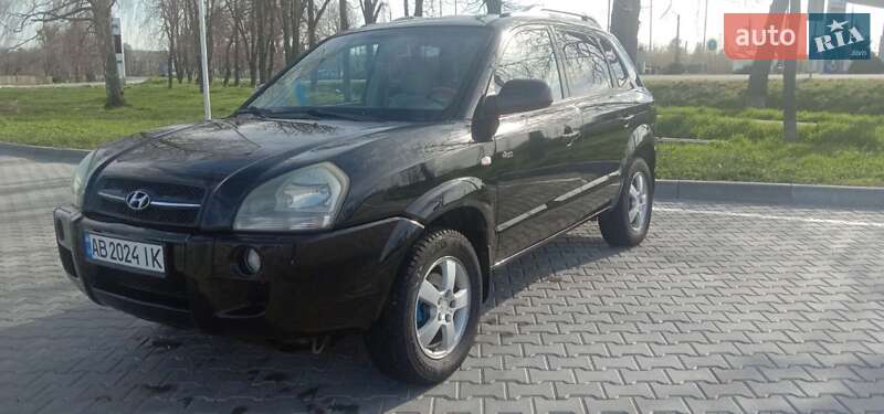 Внедорожник / Кроссовер Hyundai Tucson 2006 в 