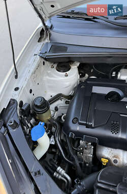 Внедорожник / Кроссовер Hyundai Tucson 2007 в 