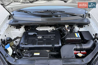 Внедорожник / Кроссовер Hyundai Tucson 2007 в 