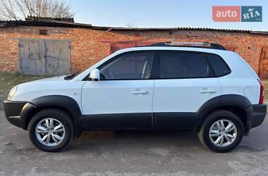 Позашляховик / Кросовер Hyundai Tucson 2012 в 