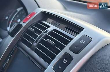 Позашляховик / Кросовер Hyundai Tucson 2012 в 