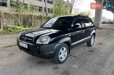 Внедорожник / Кроссовер Hyundai Tucson 2006 в 