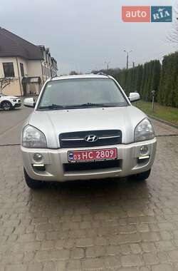 Внедорожник / Кроссовер Hyundai Tucson 2006 в 
