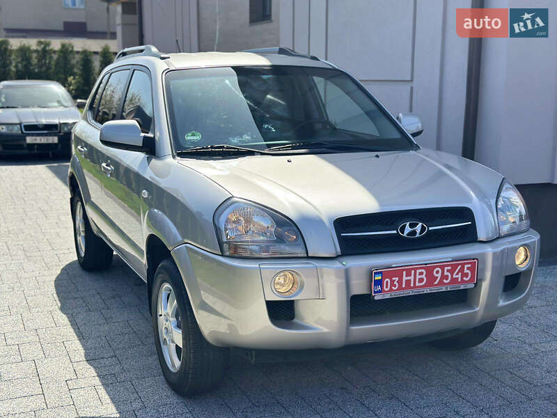 Позашляховик / Кросовер Hyundai Tucson 2008 в 