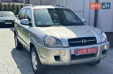 Позашляховик / Кросовер Hyundai Tucson 2008 в 
