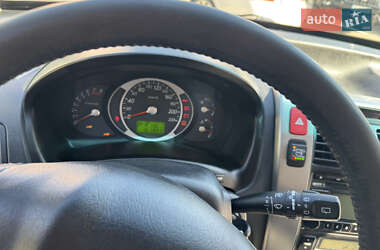 Позашляховик / Кросовер Hyundai Tucson 2010 в 