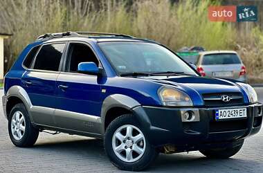 Внедорожник / Кроссовер Hyundai Tucson 2005 в 