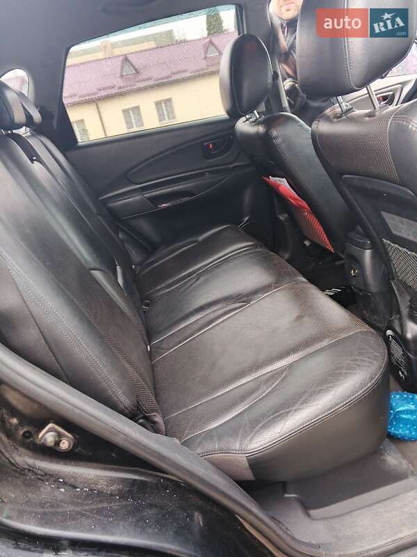 Внедорожник / Кроссовер Hyundai Tucson 2006 в Остроге