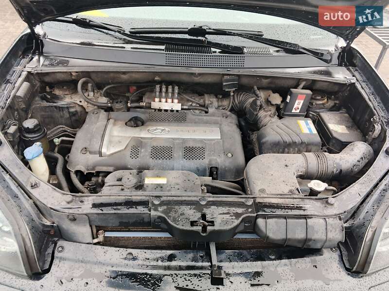 Внедорожник / Кроссовер Hyundai Tucson 2006 в Остроге