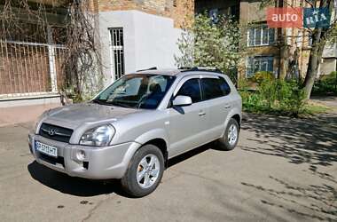 Внедорожник / Кроссовер Hyundai Tucson 2007 в 
