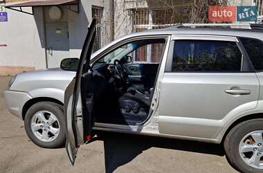Внедорожник / Кроссовер Hyundai Tucson 2007 в 