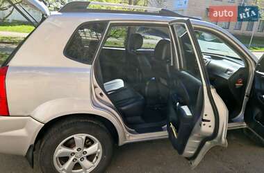 Внедорожник / Кроссовер Hyundai Tucson 2007 в 