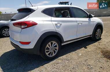 Позашляховик / Кросовер Hyundai Tucson 2016 в 