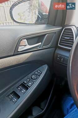 Позашляховик / Кросовер Hyundai Tucson 2020 в 
