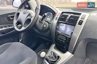 Внедорожник / Кроссовер Hyundai Tucson 2009 в 