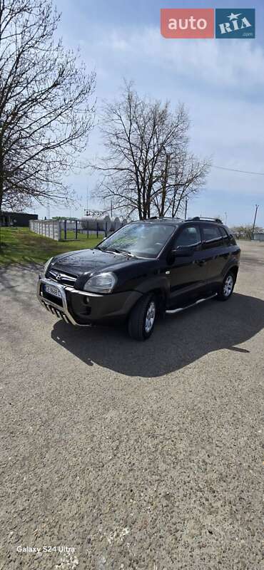Внедорожник / Кроссовер Hyundai Tucson 2008 в 