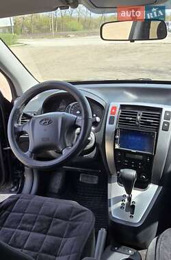 Внедорожник / Кроссовер Hyundai Tucson 2008 в 
