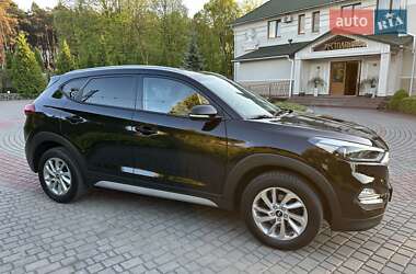 Позашляховик / Кросовер Hyundai Tucson 2016 в 