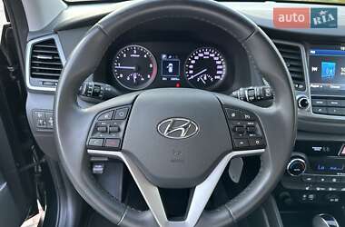 Позашляховик / Кросовер Hyundai Tucson 2016 в 