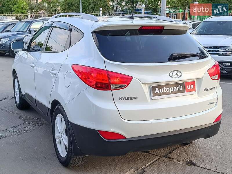 Внедорожник / Кроссовер Hyundai Tucson 2010 в Харькове