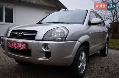 Внедорожник / Кроссовер Hyundai Tucson 2009 в 