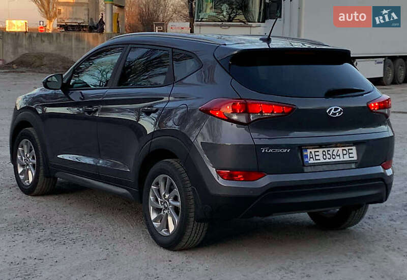 Позашляховик / Кросовер Hyundai Tucson 2016 в Дніпрі