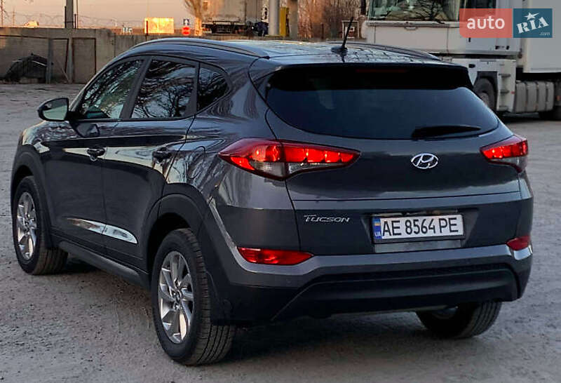 Позашляховик / Кросовер Hyundai Tucson 2016 в Дніпрі