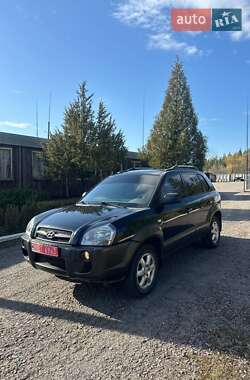 Внедорожник / Кроссовер Hyundai Tucson 2004 в Шумске