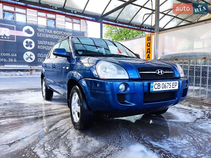 Внедорожник / Кроссовер Hyundai Tucson 2007 в 