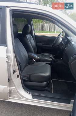 Позашляховик / Кросовер Hyundai Tucson 2006 в 