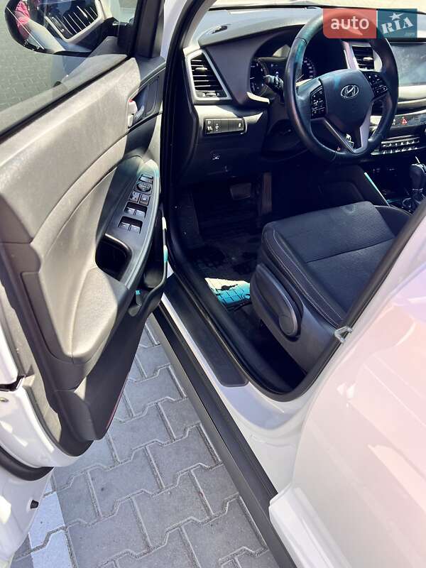 Внедорожник / Кроссовер Hyundai Tucson 2017 в Виннице фото 31 Внедорожник / Кроссовер Hyundai Tucson 2017 в Виннице