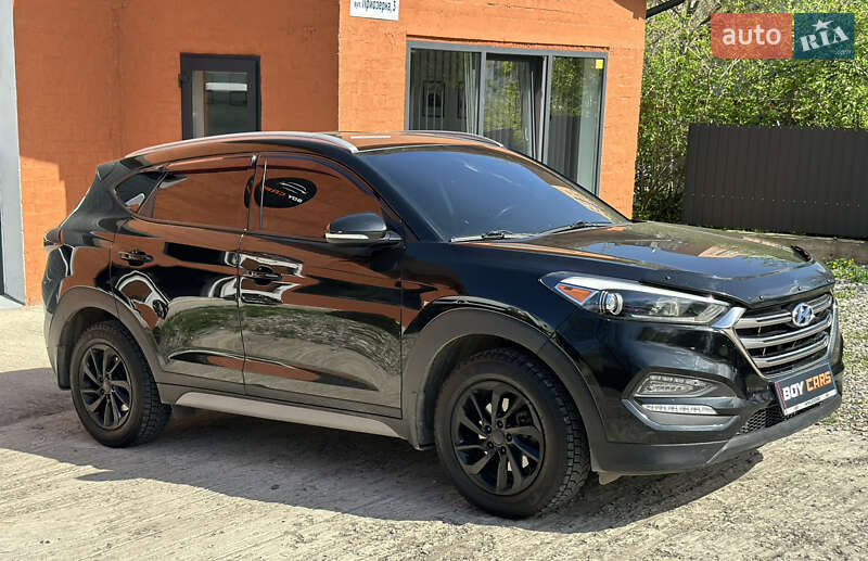 Внедорожник / Кроссовер Hyundai Tucson 2017 в 