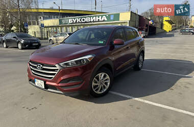 Позашляховик / Кросовер Hyundai Tucson 2016 в 