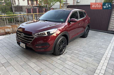 Позашляховик / Кросовер Hyundai Tucson 2016 в 