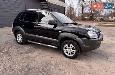 Позашляховик / Кросовер Hyundai Tucson 2006 в 