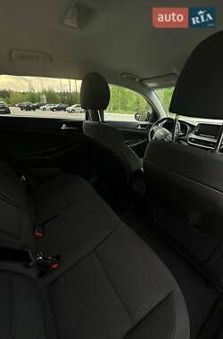 Внедорожник / Кроссовер Hyundai Tucson 2021 в 