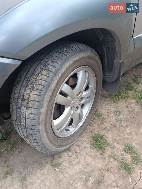 Внедорожник / Кроссовер Hyundai Tucson 2006 в Днепре фото 5 Внедорожник / Кроссовер Hyundai Tucson 2006 в Днепре