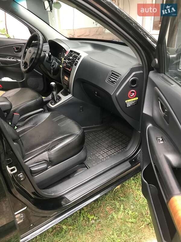 Позашляховик / Кросовер Hyundai Tucson 2007 в Чернівцях
